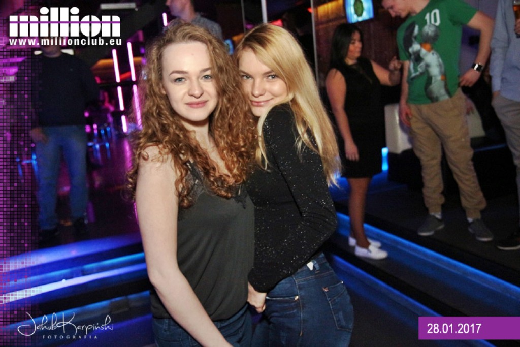 Sobotnia impreza w klubie Million