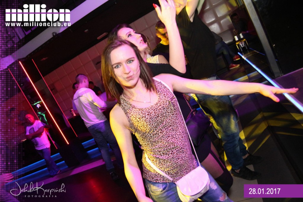Sobotnia impreza w klubie Million