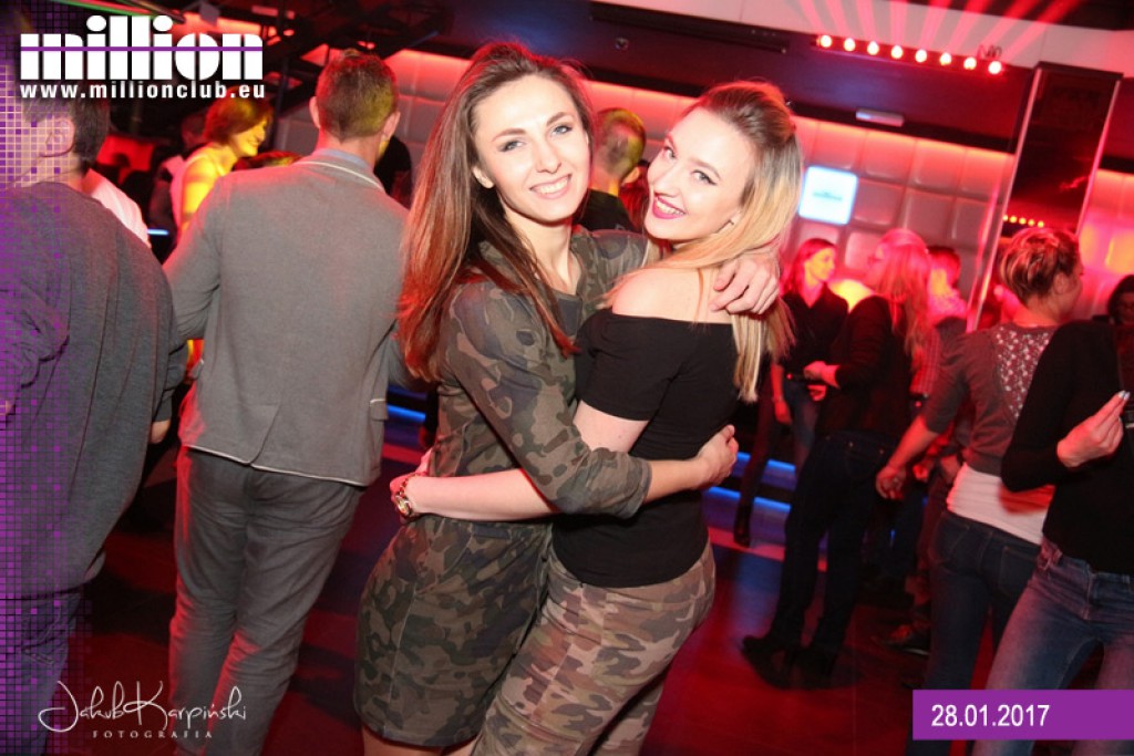 Sobotnia impreza w klubie Million