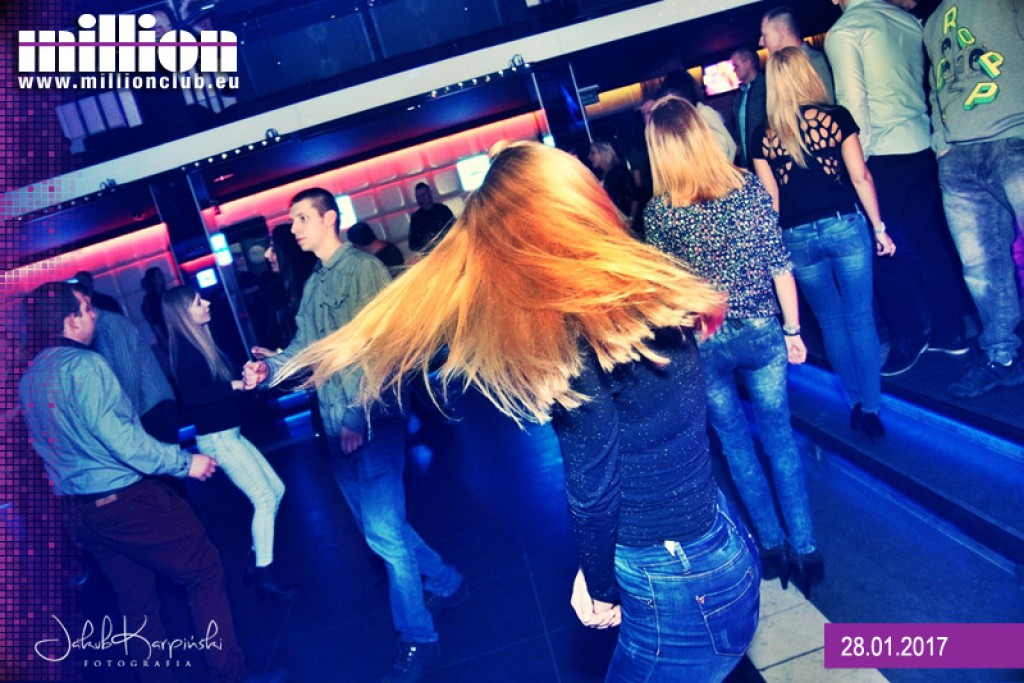 Sobotnia impreza w klubie Million