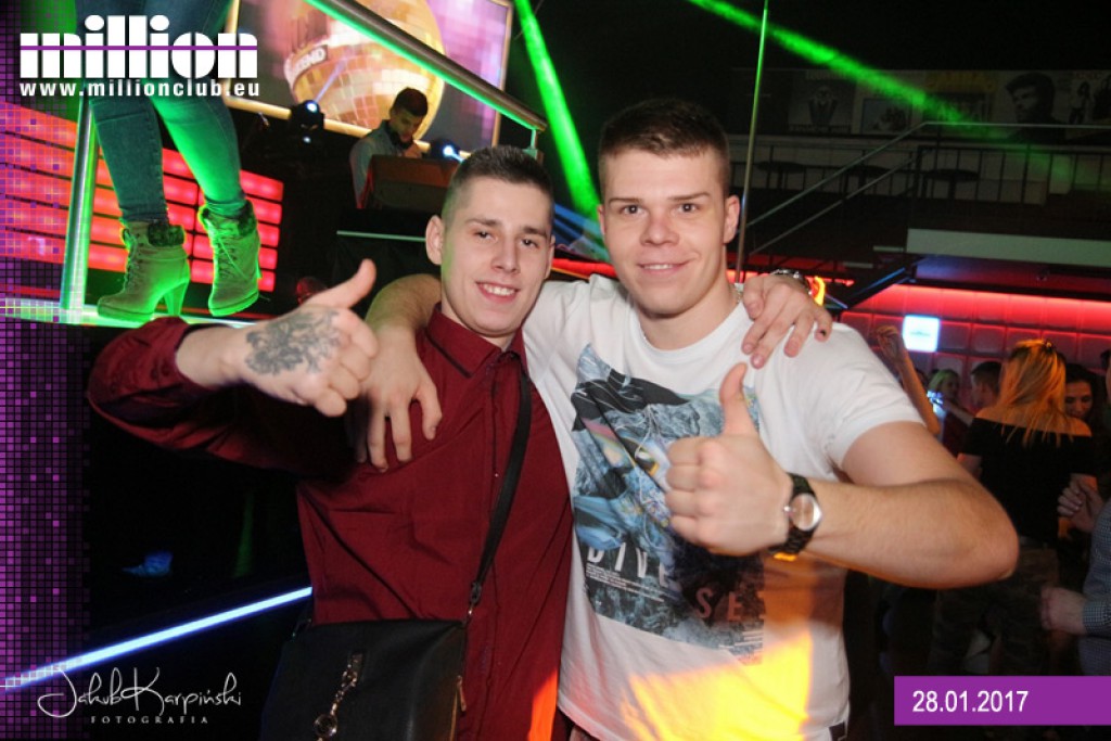 Sobotnia impreza w klubie Million