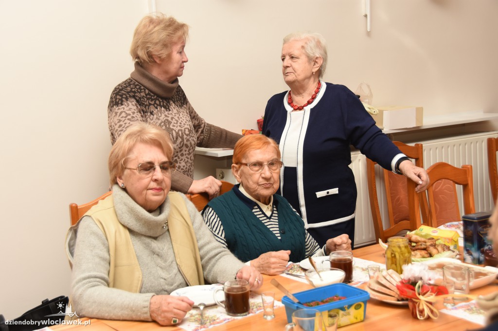 Strażacy spotkali sie z seniorami
