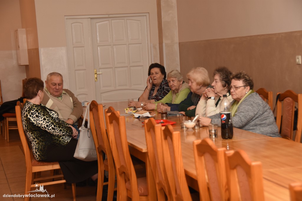 Strażacy spotkali sie z seniorami