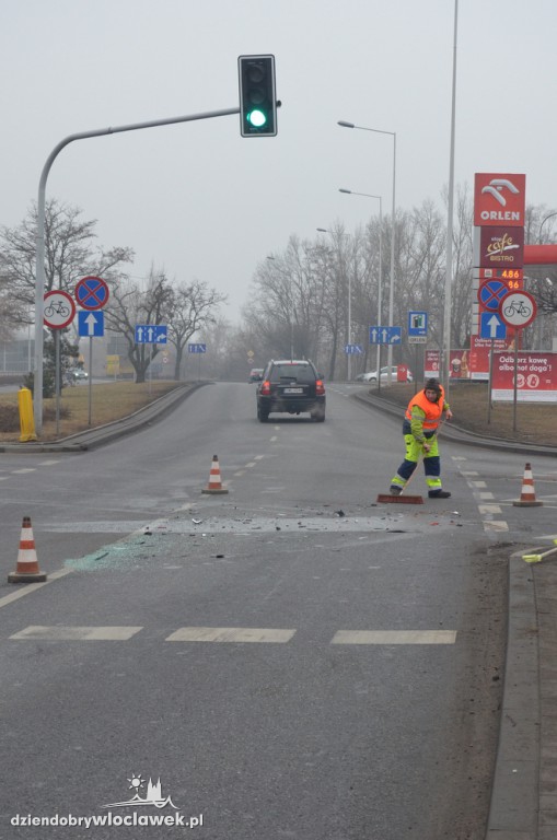 Kraksa na skrzyżowaniu z  DK91