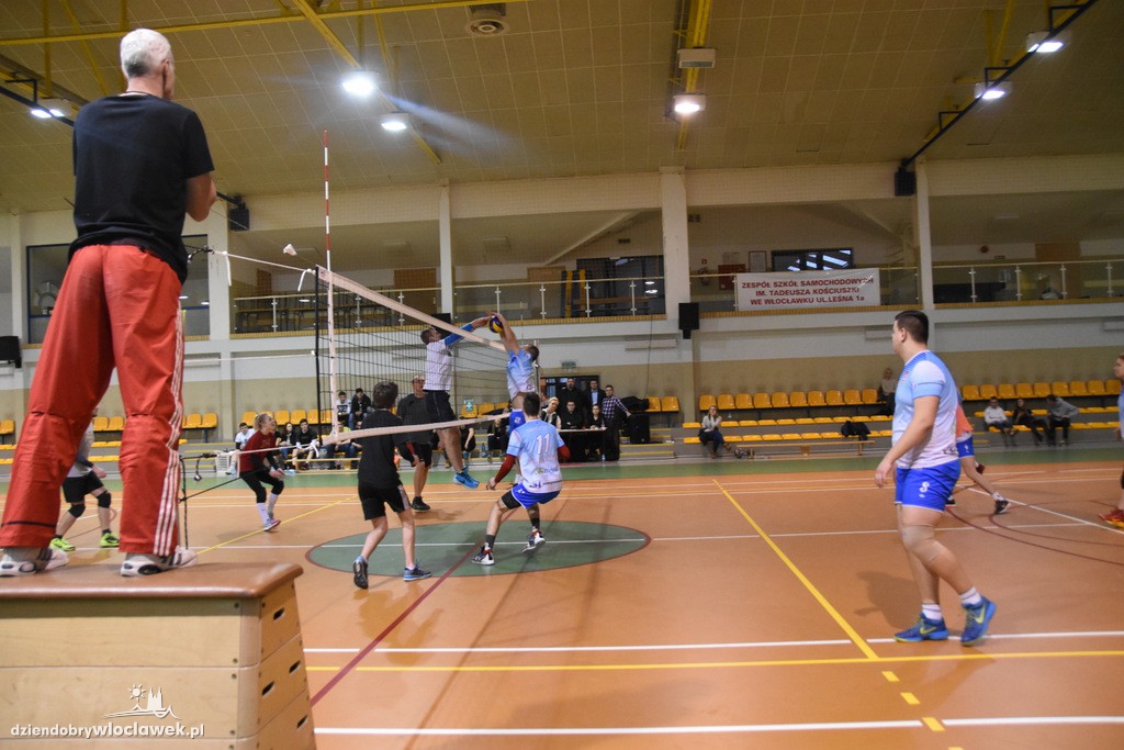 Samochodówka z Trampoliną