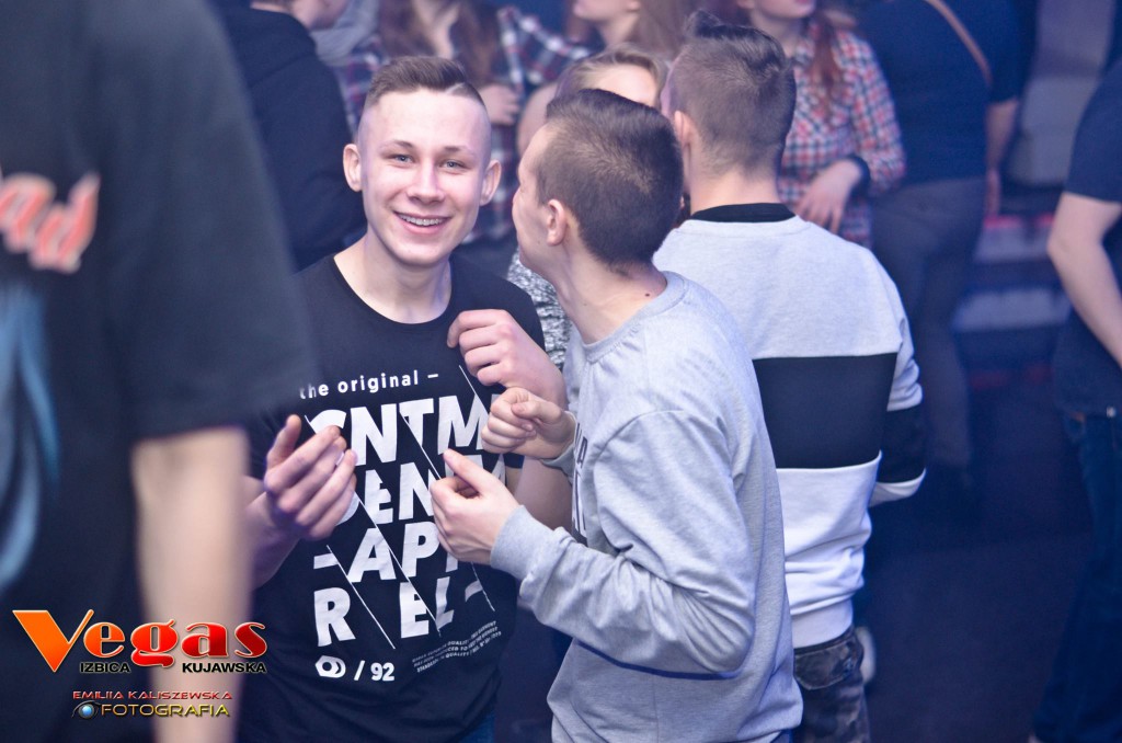 Sobotnia impreza w klubie Vegas