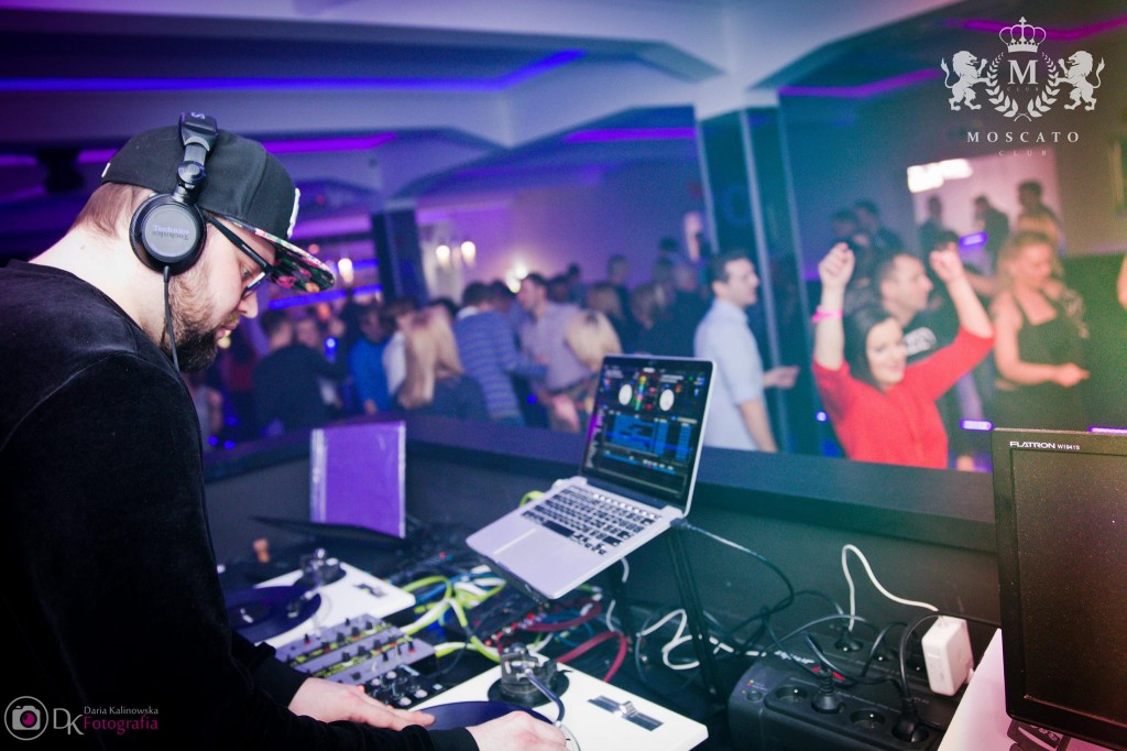 Valentine's Weekend w Moscato Club