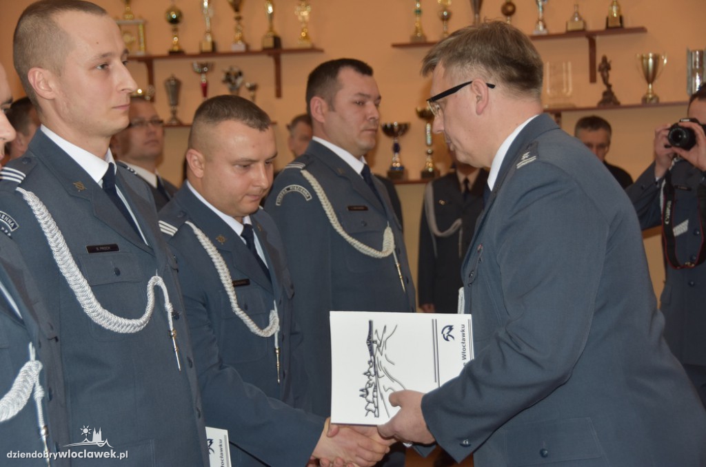 Awanse w Zakładzie Karnym