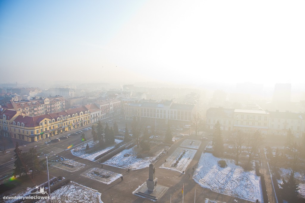 Widok na miasto z bloku na pl. Wolności