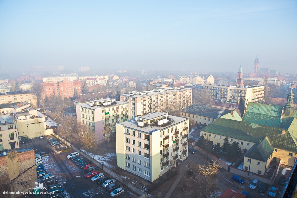 Widok na miasto z bloku na pl. Wolności