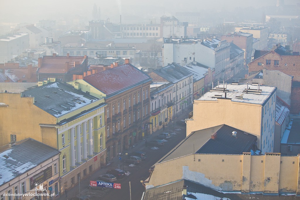 Widok na miasto z bloku na pl. Wolności