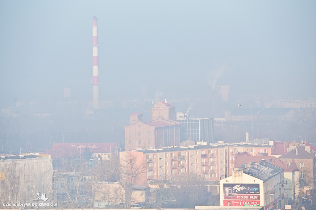 Widok na miasto z bloku na pl. Wolności