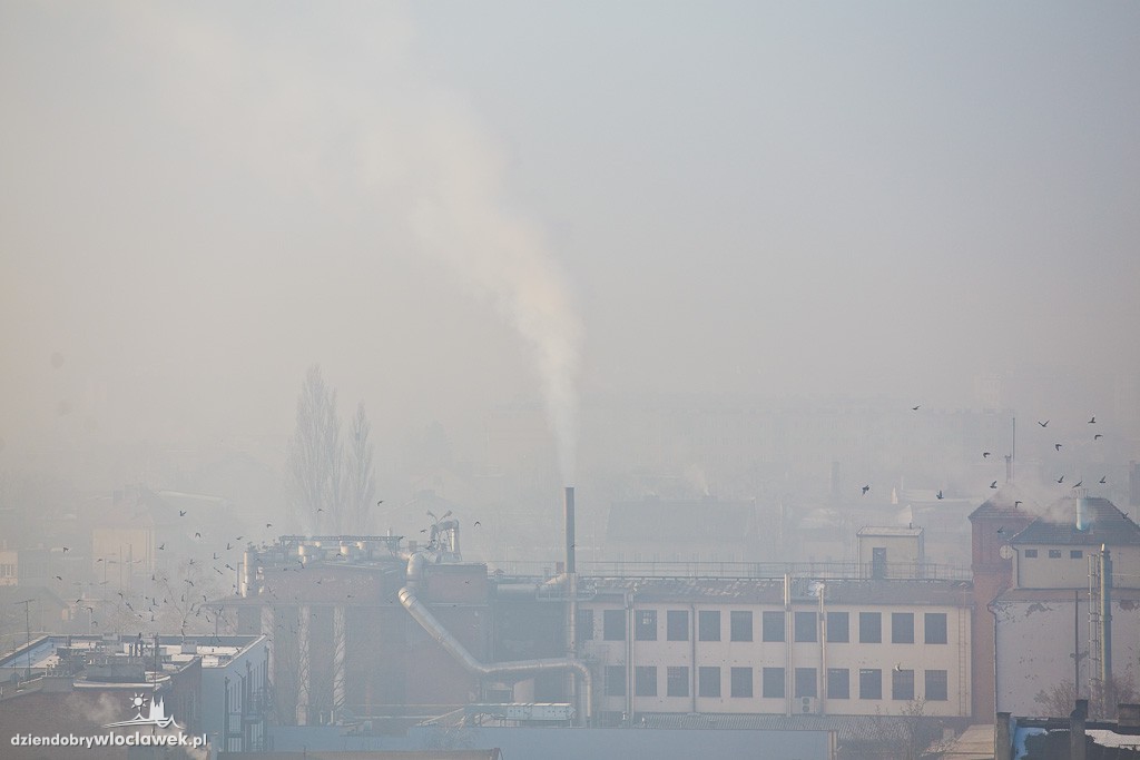 Widok na miasto z bloku na pl. Wolności