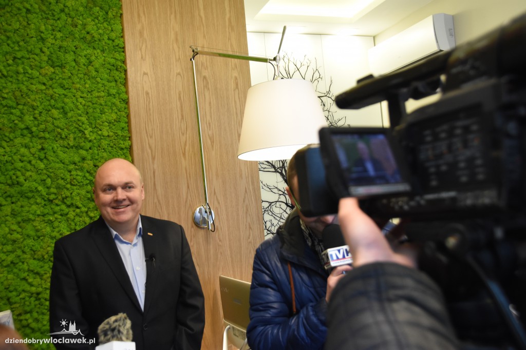 SAT FILM otwiera punkt we Wzorcowni