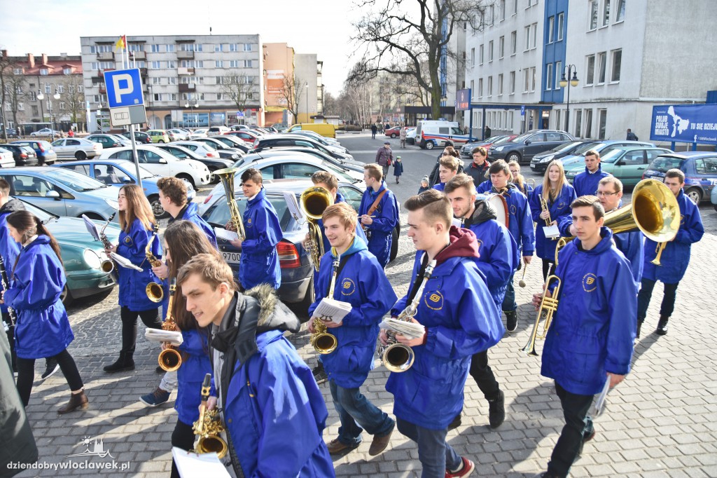 W centrum miasta zrobili hałas dla 1%