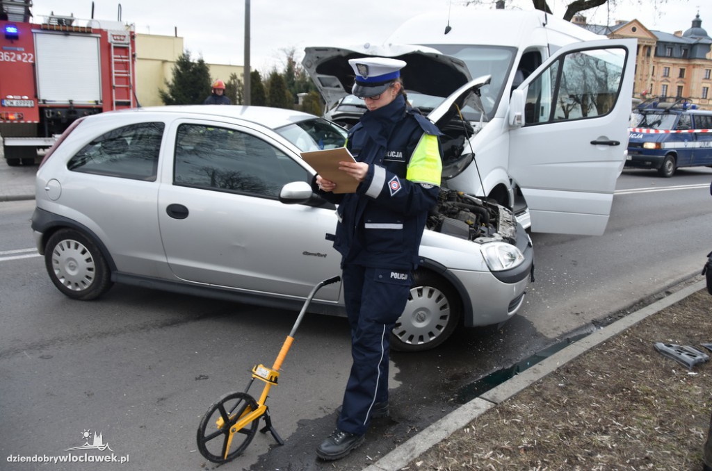 Zderzenie  busem na Okrężnej