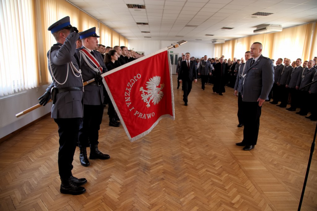 Ślubowanie nowych policjantów