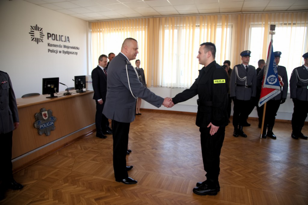 Ślubowanie nowych policjantów