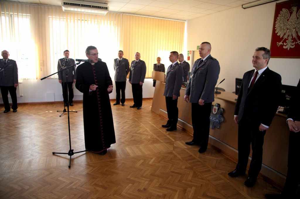 Ślubowanie nowych policjantów