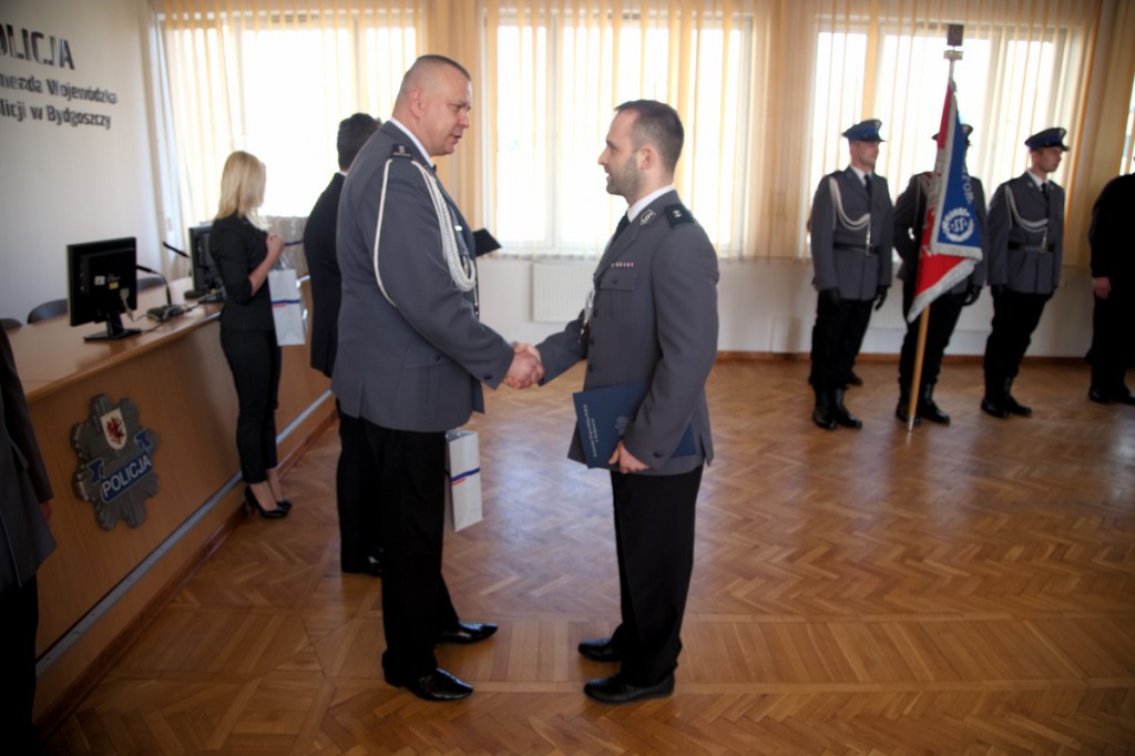 Ślubowanie nowych policjantów