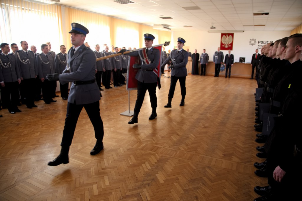 Ślubowanie nowych policjantów