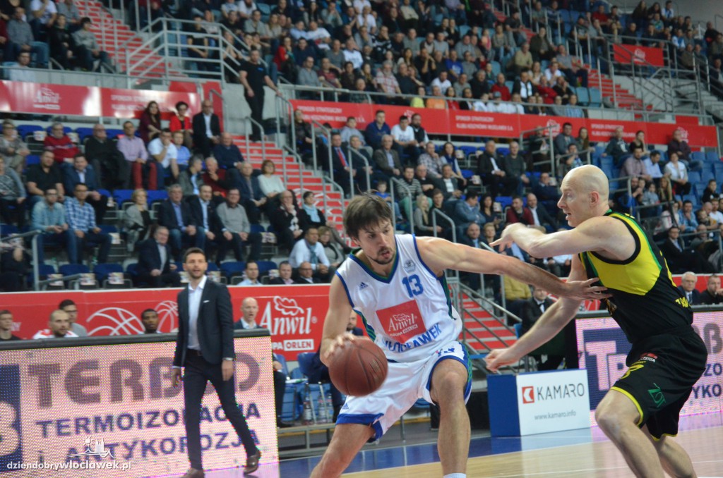 Anwil rozgromił Siarkę Tarnobrzeg
