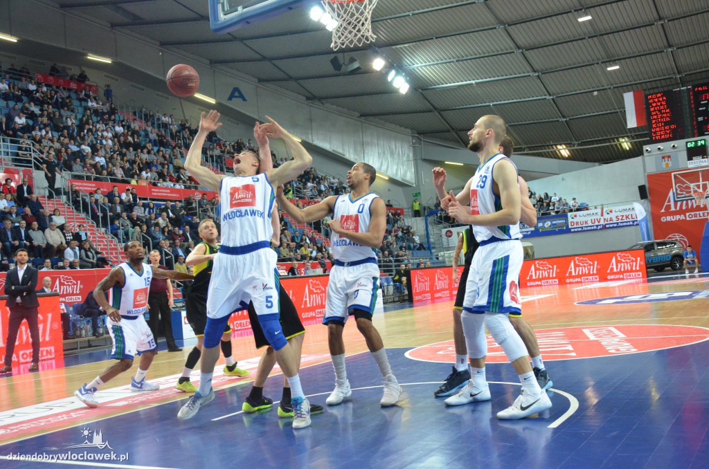 Anwil rozgromił Siarkę Tarnobrzeg