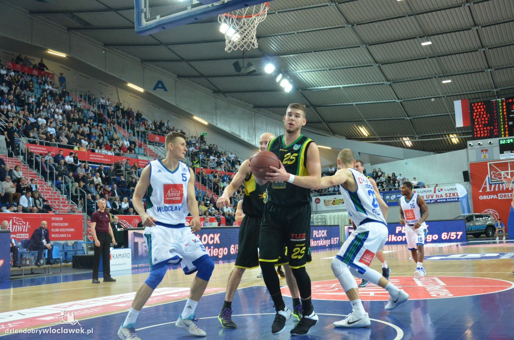 Anwil rozgromił Siarkę Tarnobrzeg