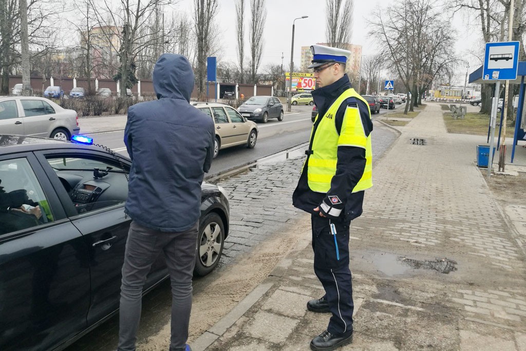Piesi i kierowcy na celowniku policji