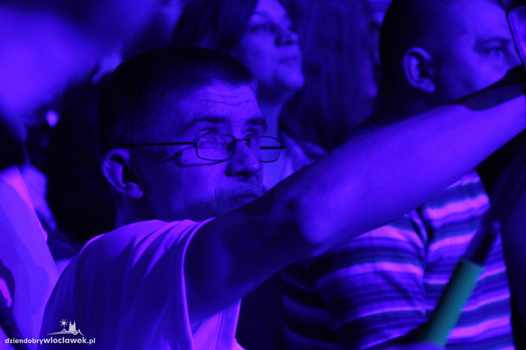Disco Polo na Dzień Kobiet w Hali Mistrzów