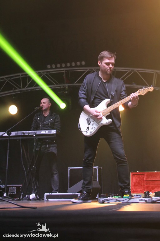 Disco Polo na Dzień Kobiet w Hali Mistrzów