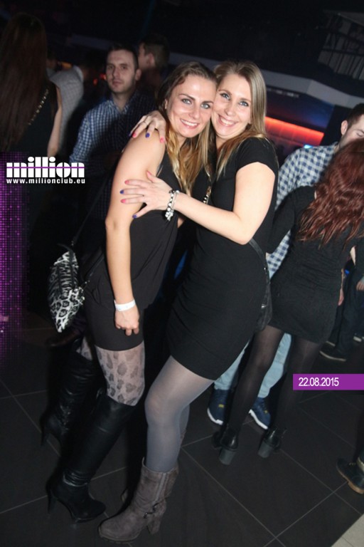 Sobotnia impreza w klubie Million