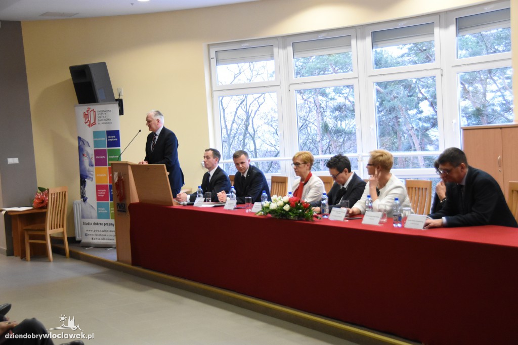 Jarosław Gowin na 15-leciu PWSZ