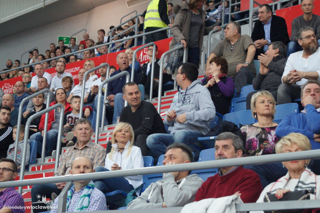 Kibice na meczu Anwil - TBV Start