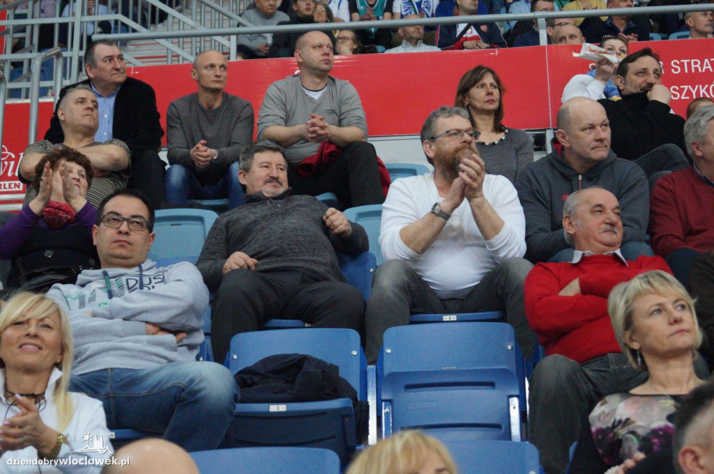 Kibice na meczu Anwil - TBV Start