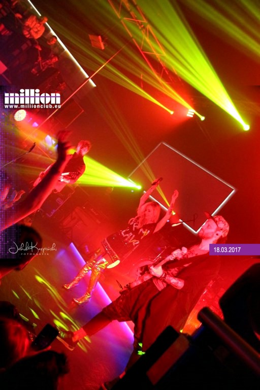 Sobotnia impreza w klubie Million