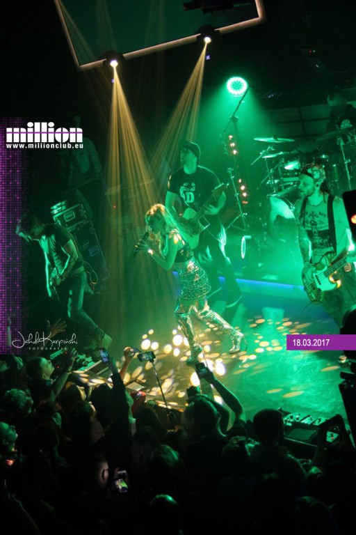 Sobotnia impreza w klubie Million