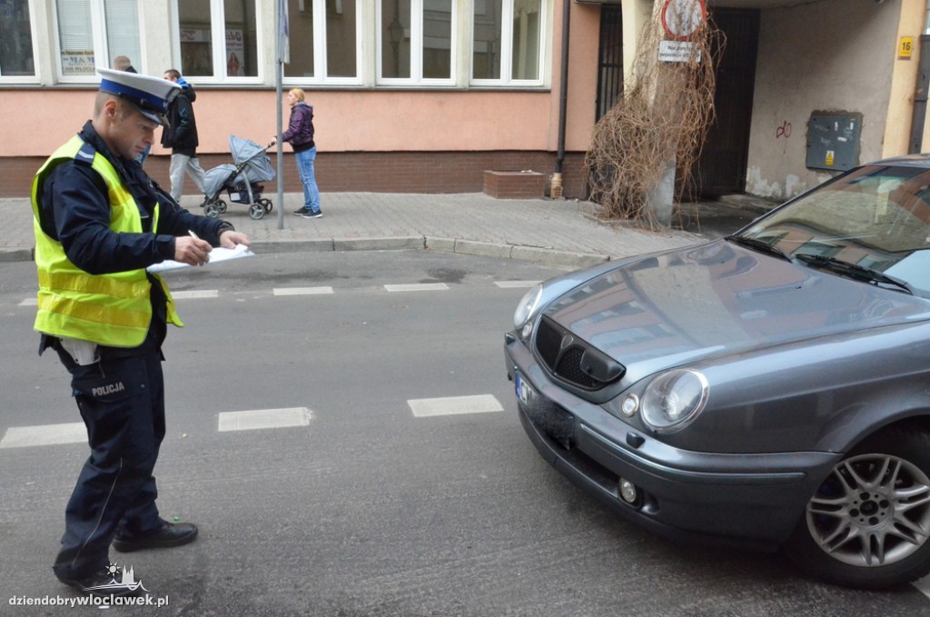 Pieszy poszkodowany na Piekarskiej