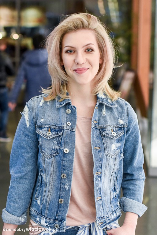 Wiosenne Metamorfozy: Karolina