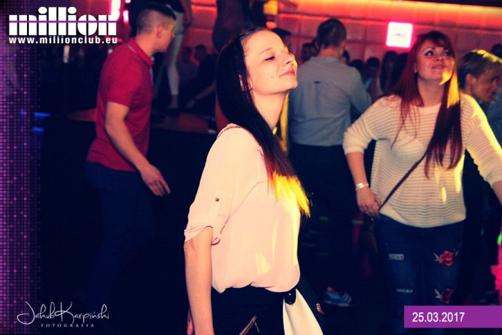 Sobotnia noc w klubie Million