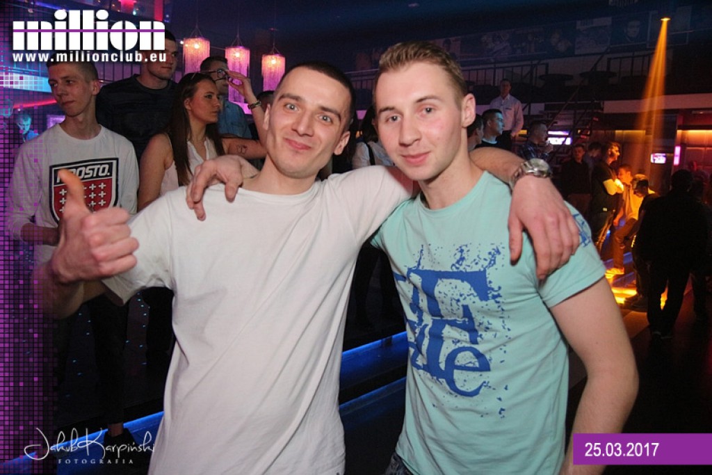 Sobotnia noc w klubie Million