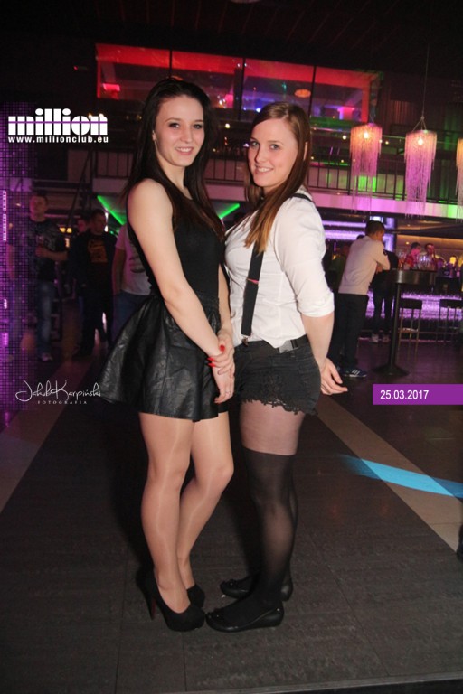 Sobotnia noc w klubie Million