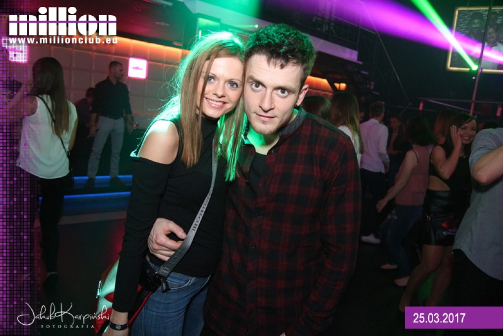 Sobotnia noc w klubie Million