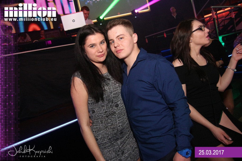 Sobotnia noc w klubie Million