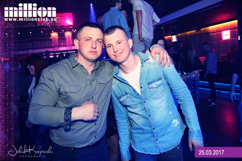 Sobotnia noc w klubie Million