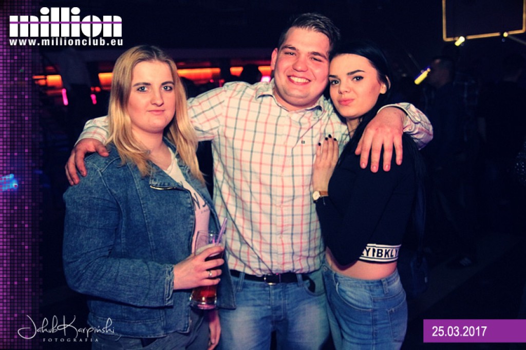 Sobotnia noc w klubie Million