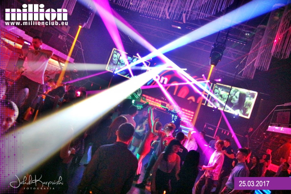 Sobotnia noc w klubie Million