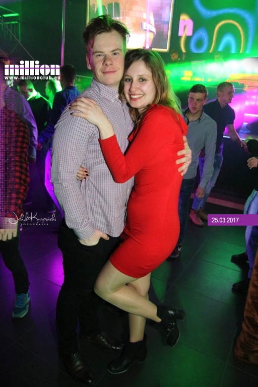 Sobotnia noc w klubie Million