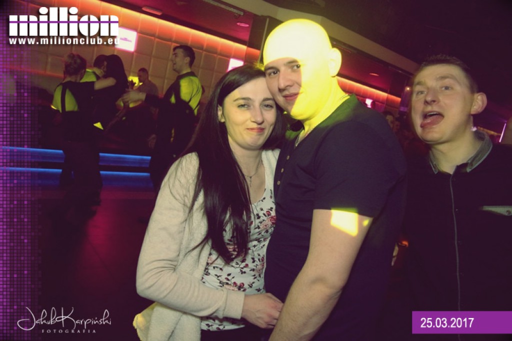 Sobotnia noc w klubie Million