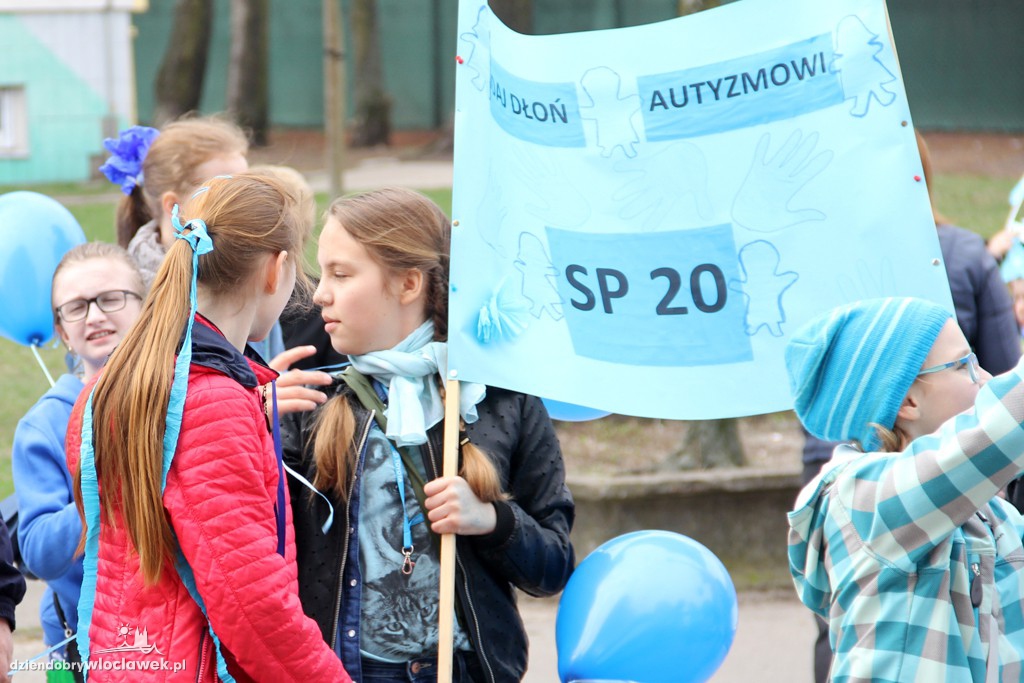 W chmury dla autyzmu - SP 20 na niebiesko